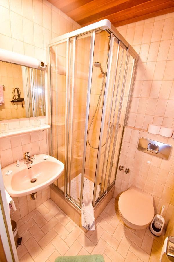 Hotel Haus Eyers Bad Driburg Exterior foto